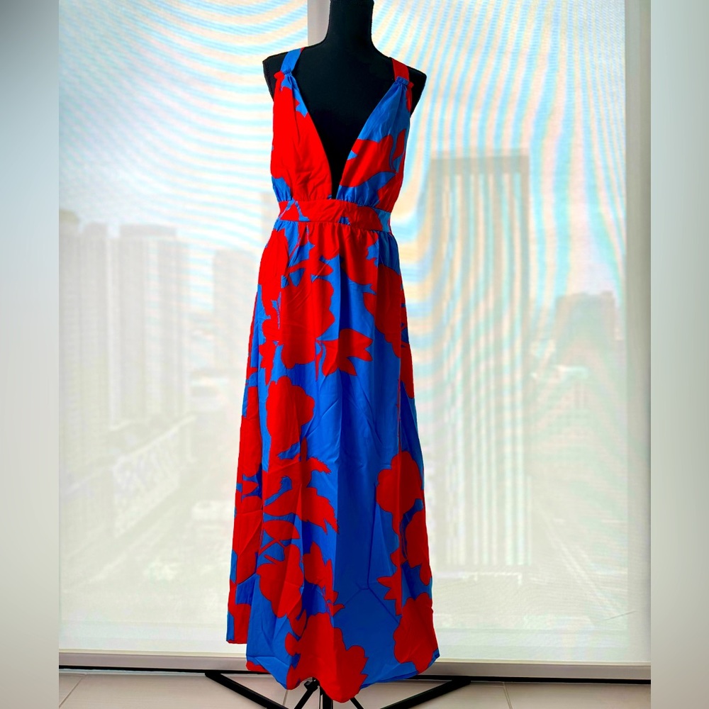 Set hearts on fire with this stunning red and orange strapless dress 🔥✨